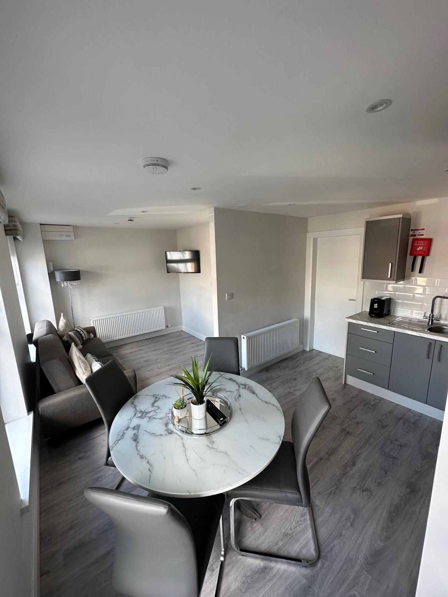 Westland Suites - Stylish, Modern, Elegant, Central Apartments A Londonderry Zewnętrze zdjęcie